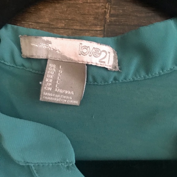 F21 light green blouse - Picture 2 of 2